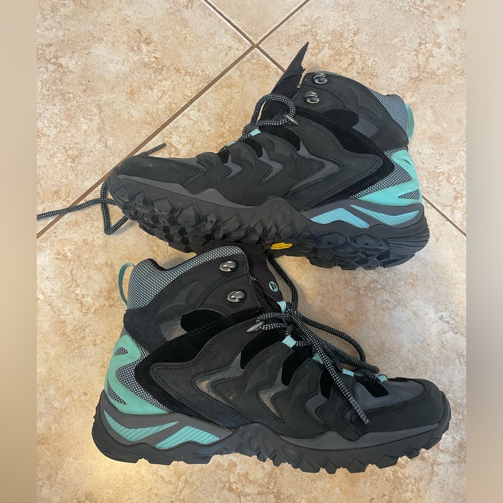 Merrell Boots size 8